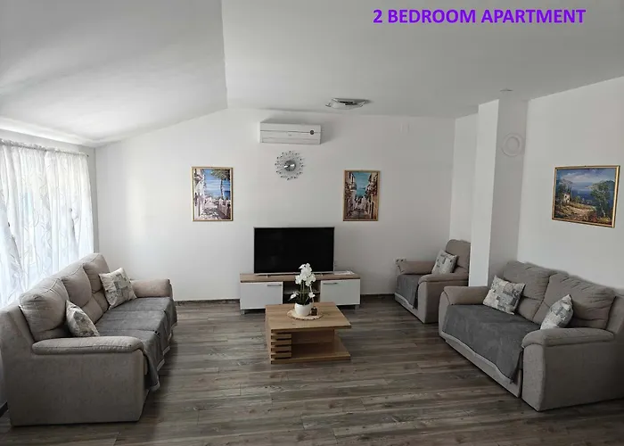 Miraflor, Center * Crikvenica